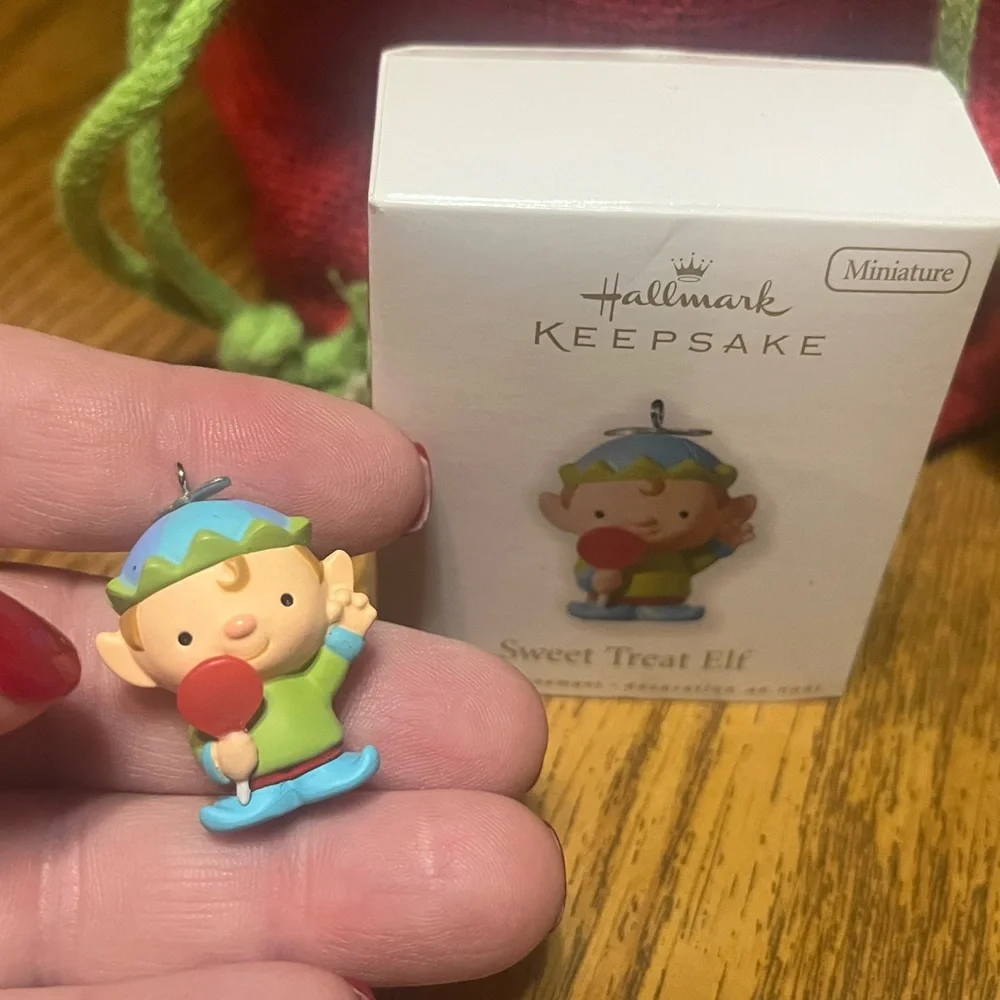Hallmark Keepsake Miniature Sweet Treat Elf - Blue and Green